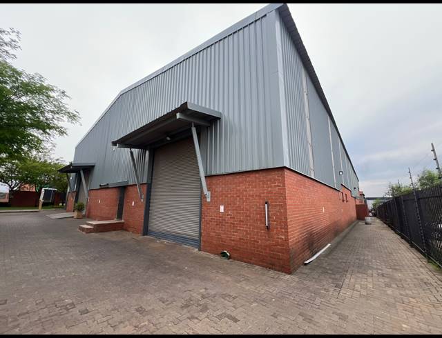 2,051M² WAREHOUSE TO LET IN SUNDERLAND RIDGE